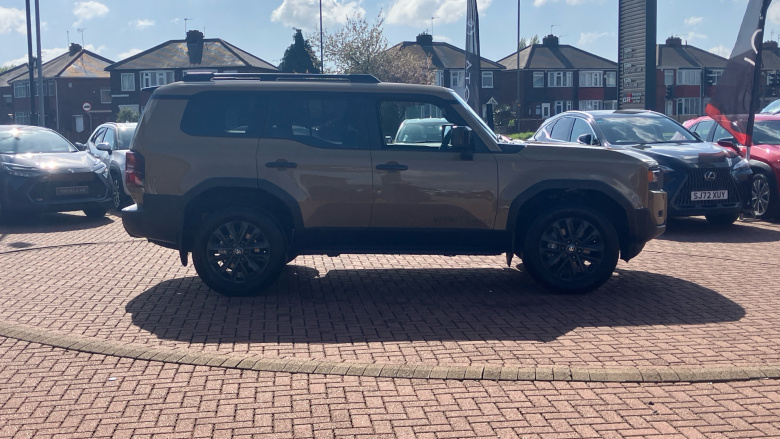 Toyota Land Cruiser 2.8 D-4D 48V 205 Invincible 5dr Auto [Pan Rf/5 St] Diesel Station Wagon